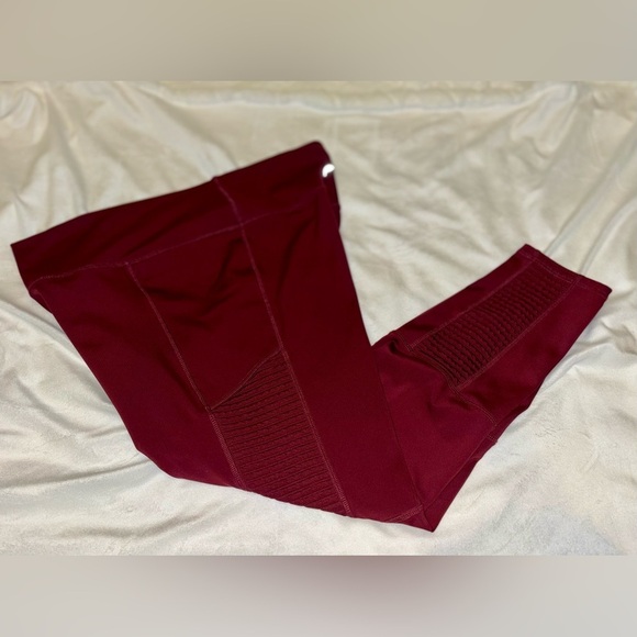 Burgandy Leggings from Fabletics - Picture 4 of 5